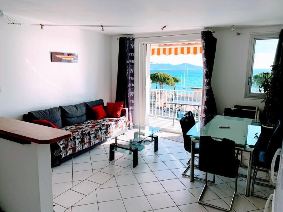 T3 Sur La Plage Vue Feerique Mer,Wifi, Parking Inclus , Clim La Ciotat Bagian luar foto