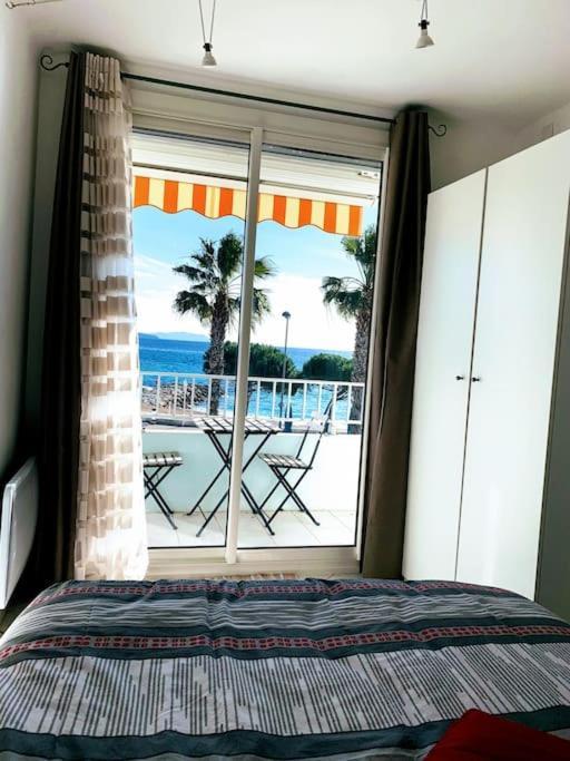 T3 Sur La Plage Vue Feerique Mer,Wifi, Parking Inclus , Clim La Ciotat Bagian luar foto