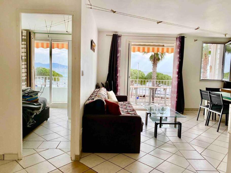 T3 Sur La Plage Vue Feerique Mer,Wifi, Parking Inclus , Clim La Ciotat Bagian luar foto
