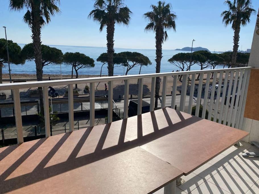 T3 Sur La Plage Vue Feerique Mer,Wifi, Parking Inclus , Clim La Ciotat Bagian luar foto